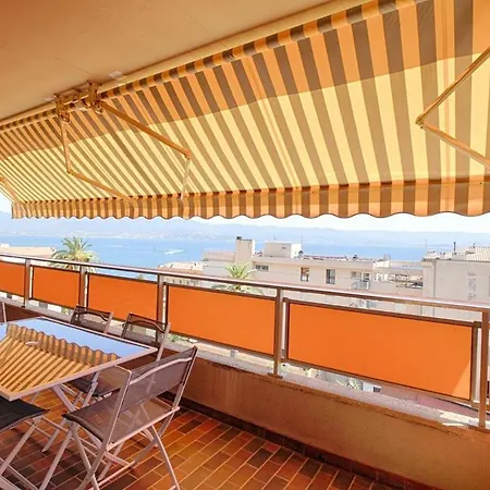 Cours General Leclerc Apartment *